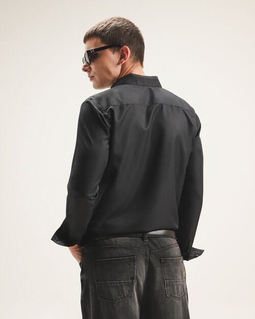 Camisa Negra Fit Regular