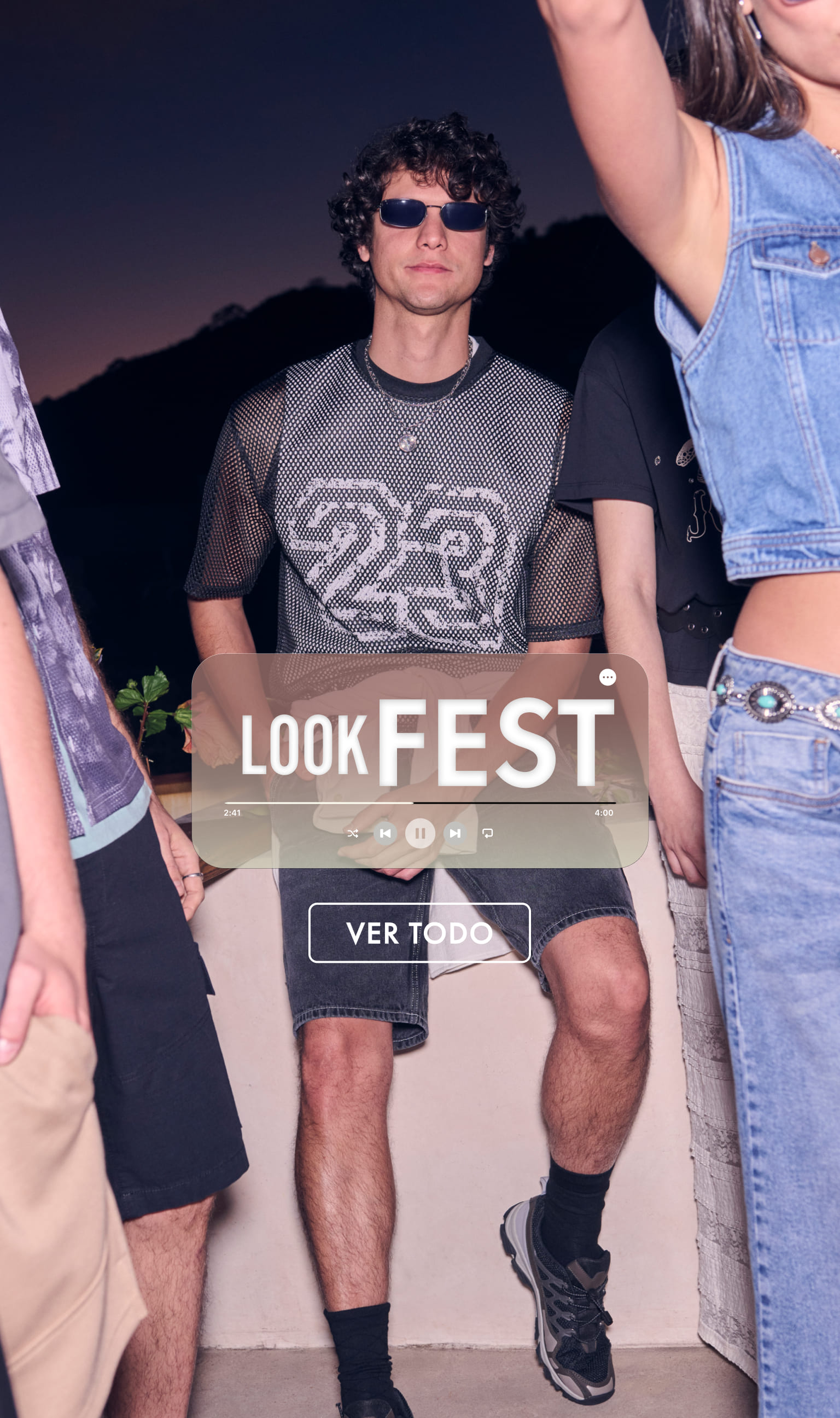 ver looks de festivales para hombre