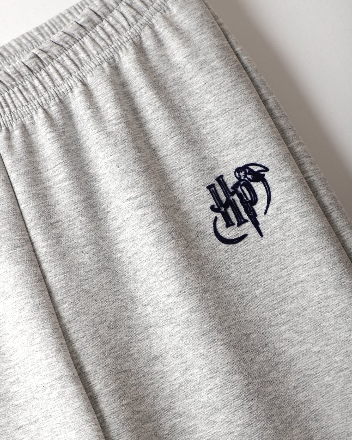 , GRIS, large