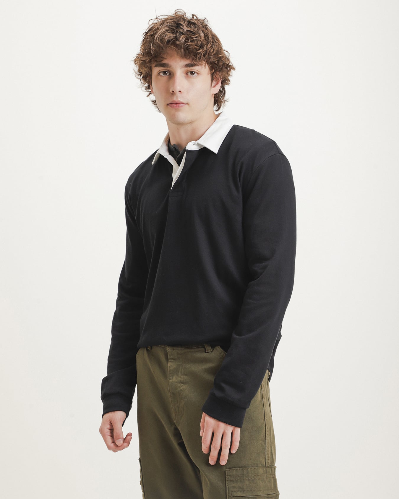 Polo Negra Regular