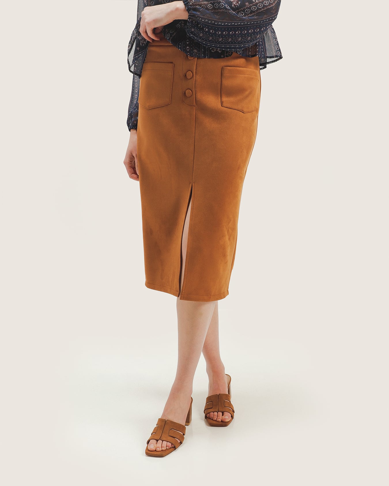 Falda Midi Gamuza