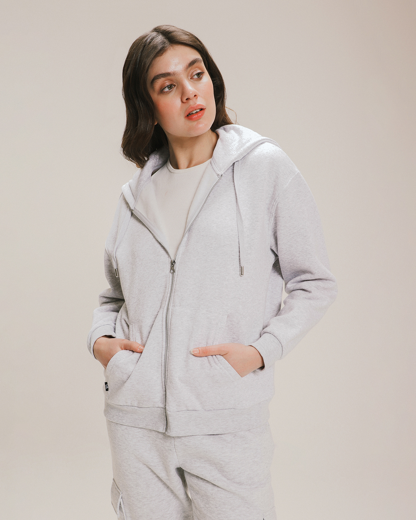 Sudadera Abierta Jaretas Gris Para mujer – C&A México