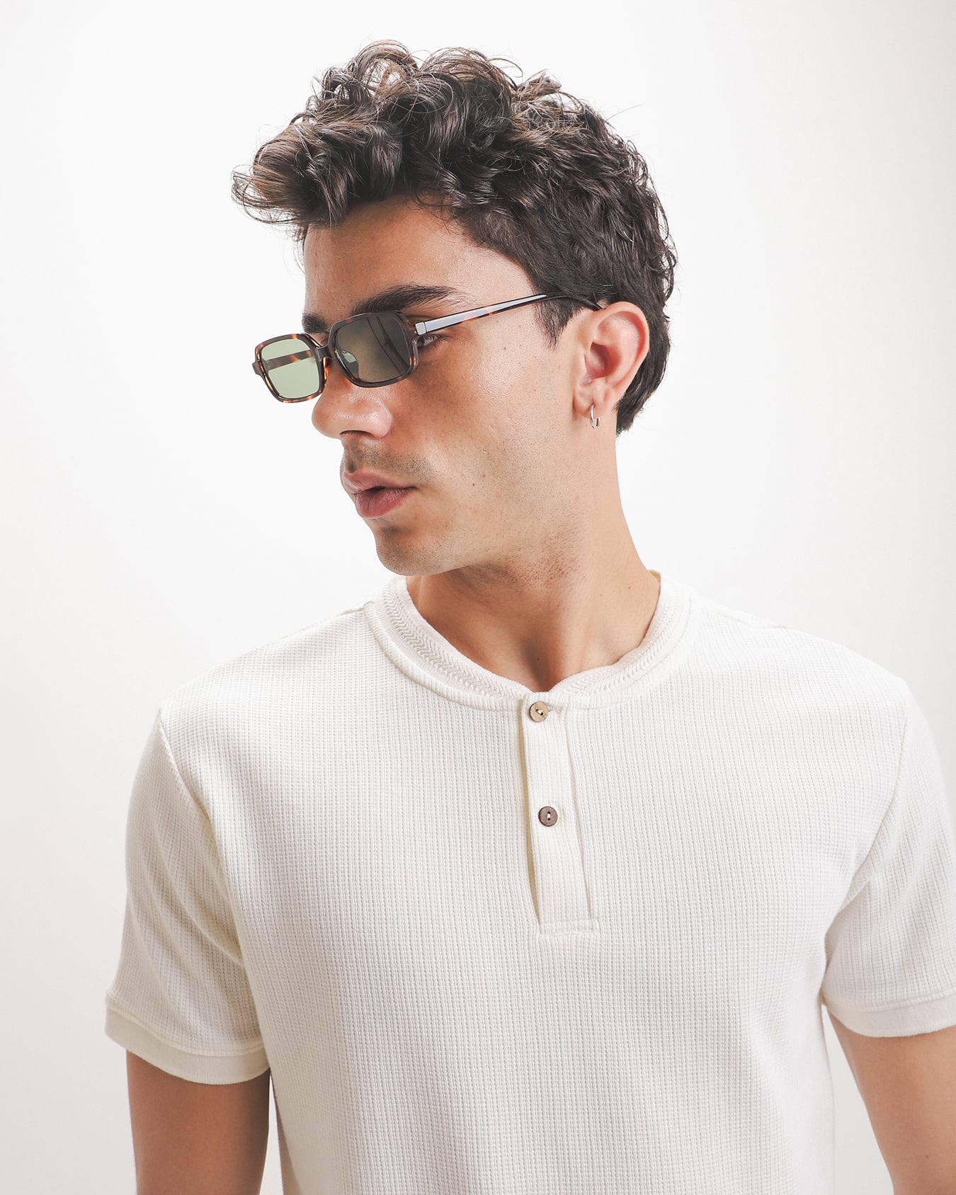 Playera Blanca Henley