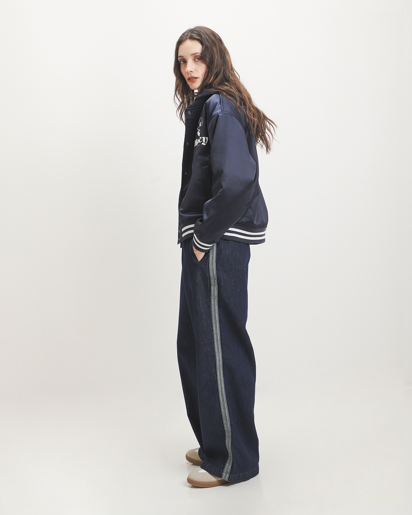 , AZUL INDIGO, large