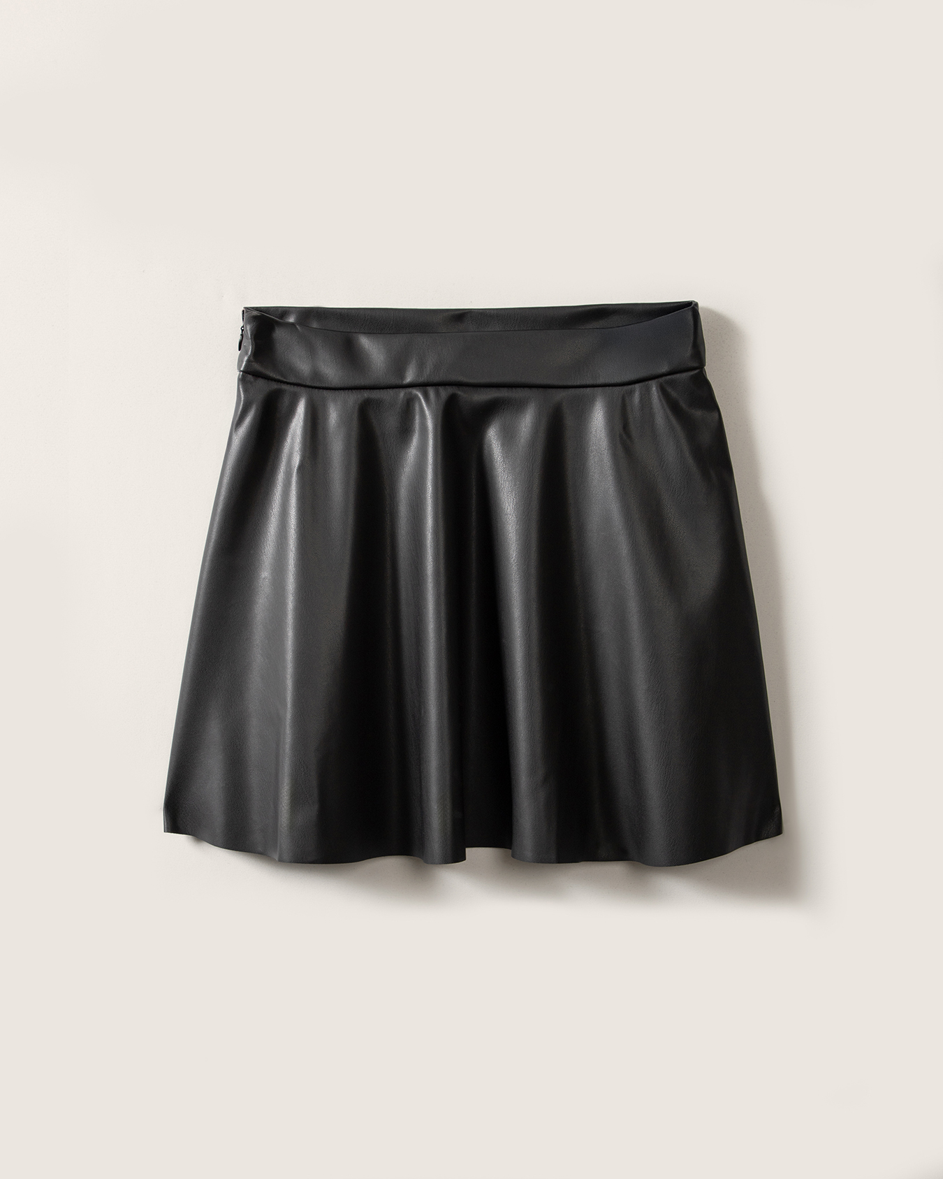 Falda Mini Efecto Piel