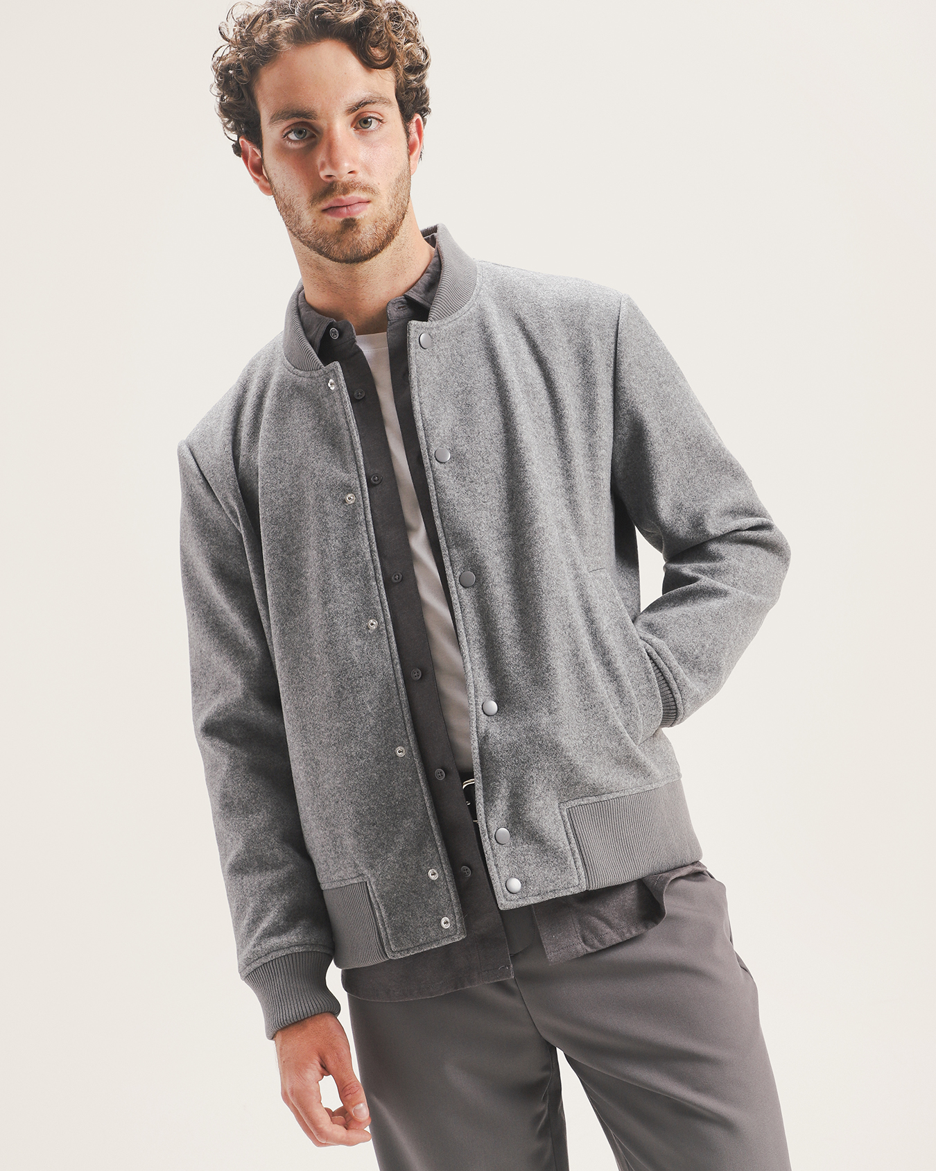 Chamarra Bomber Gris