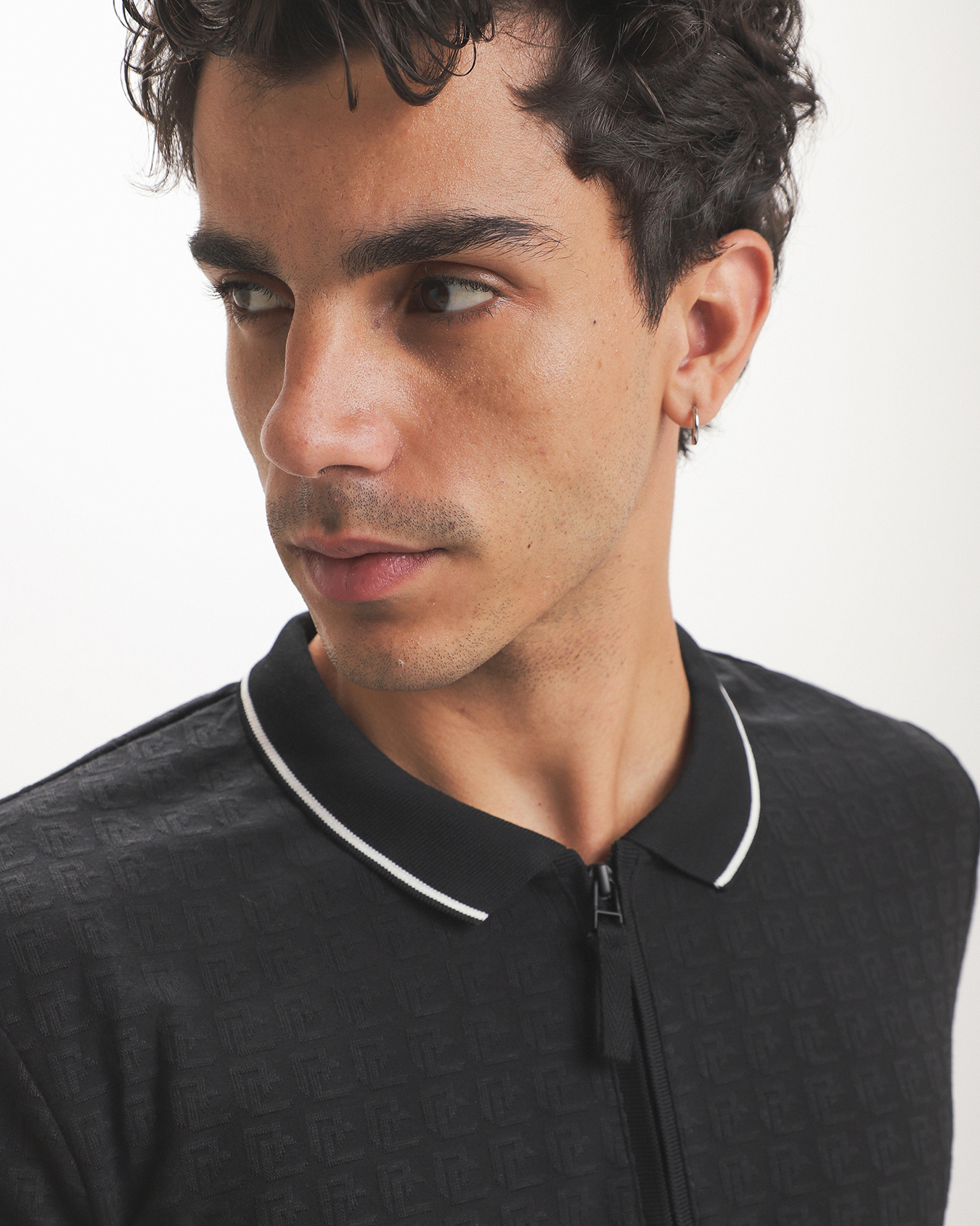 , NEGRO, large