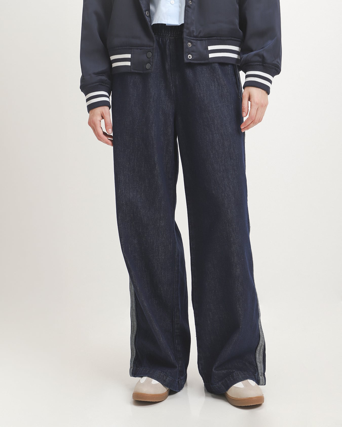 , AZUL INDIGO, large